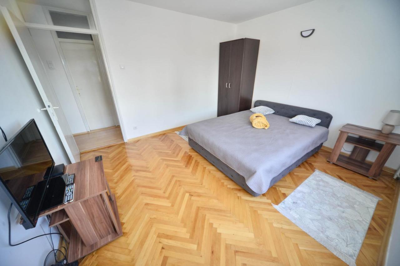 Apartman Centar Lux Pirot Bagian luar foto